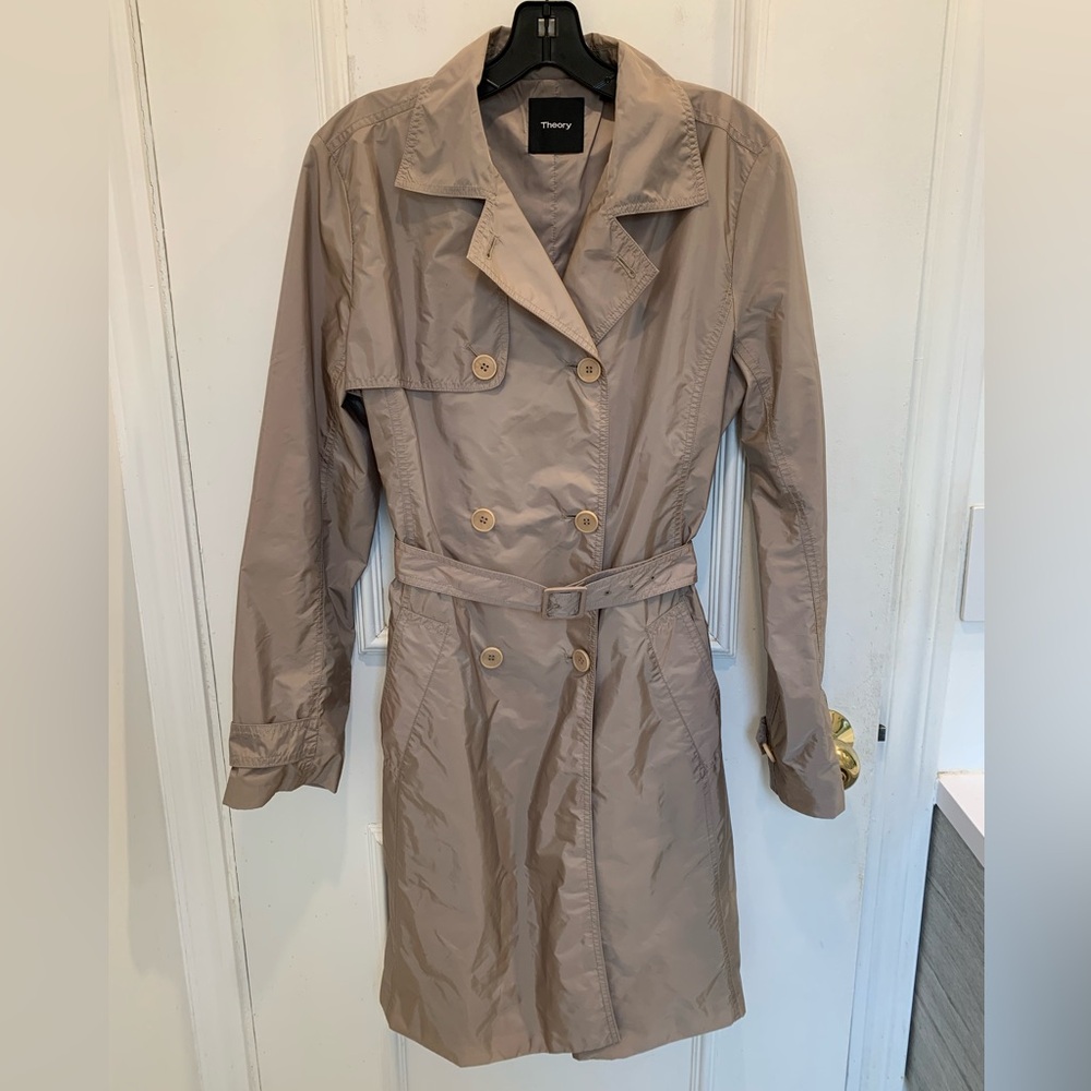 Theory lightweight double breasted trench coat. Size Large